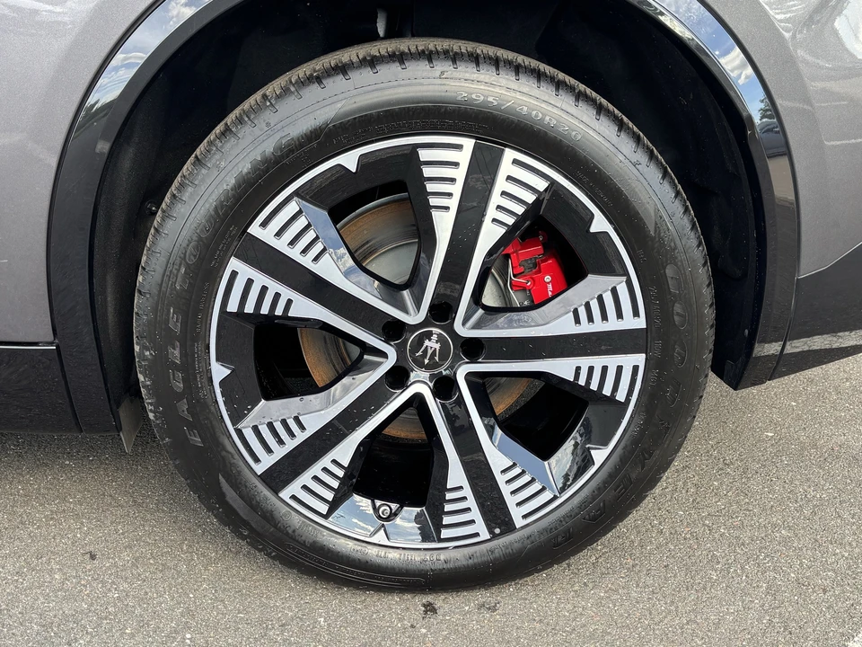 2025 Maserati Grecale - Image 17 of 31