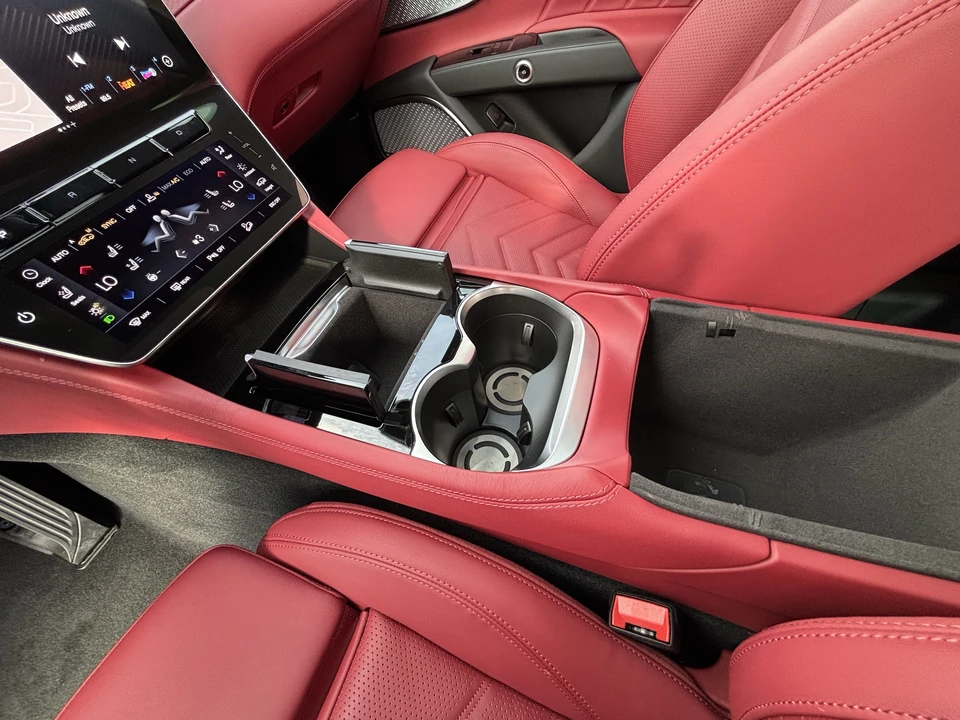 2025 Maserati Grecale - Image 24 of 31