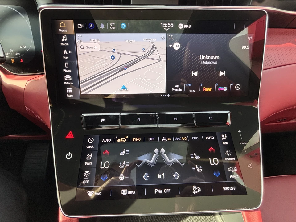 2025 Maserati Grecale - Image 22 of 31