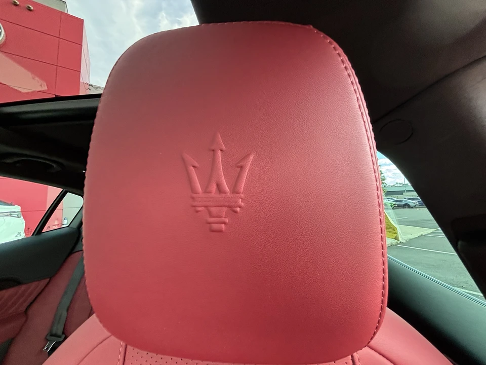 2025 Maserati Grecale - Image 27 of 31