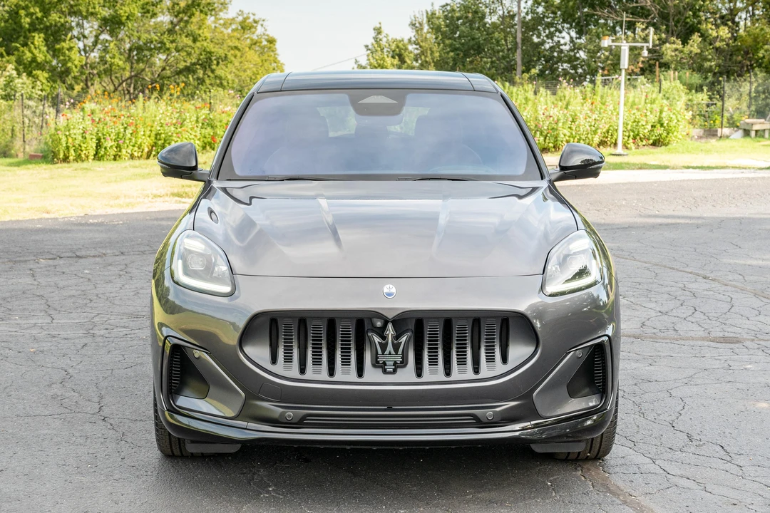 2025 Maserati Grecale - Image 2 of 31