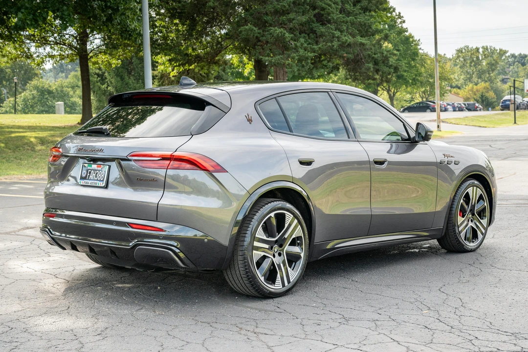 2025 Maserati Grecale - Image 9 of 31