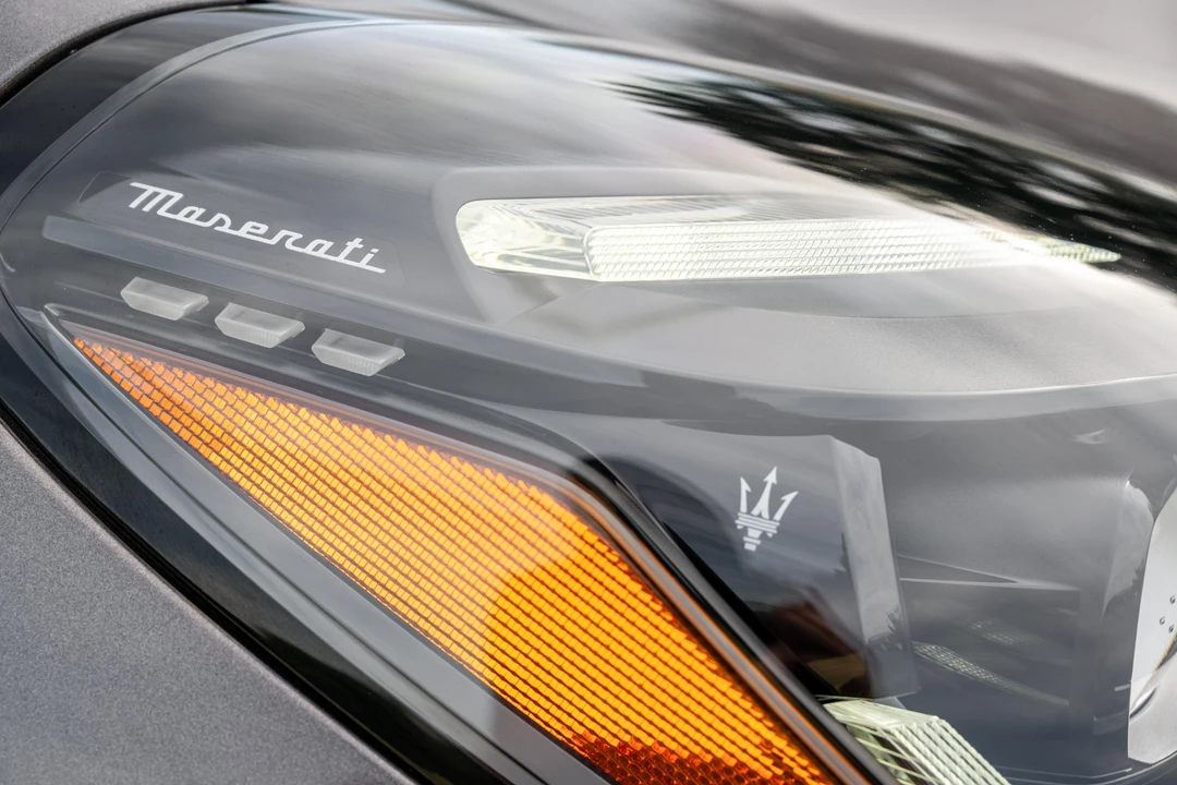 2025 Maserati Grecale - Image 12 of 31