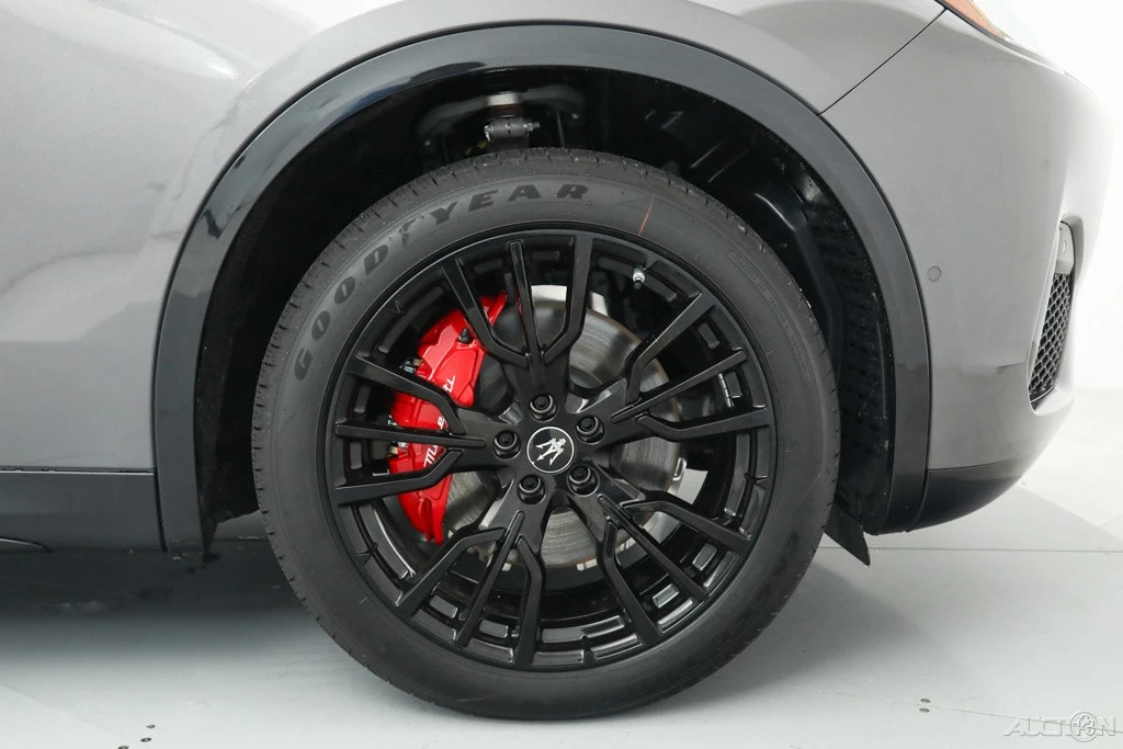 2025 Maserati Grecale - Image 19 of 20