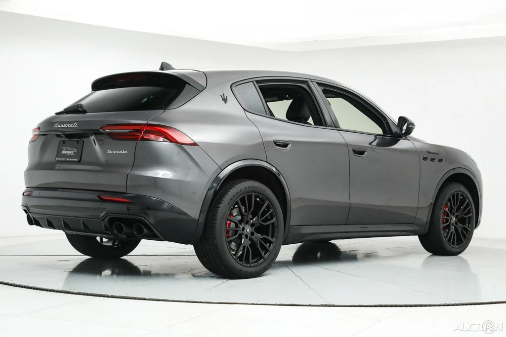 2025 Maserati Grecale - Image 5 of 20
