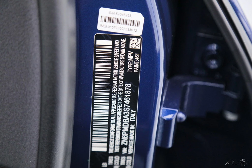 2025 Maserati Grecale - Image 17 of 18