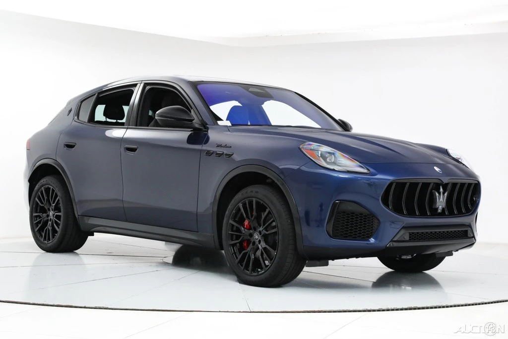 2025 Maserati Grecale - Image 8 of 18