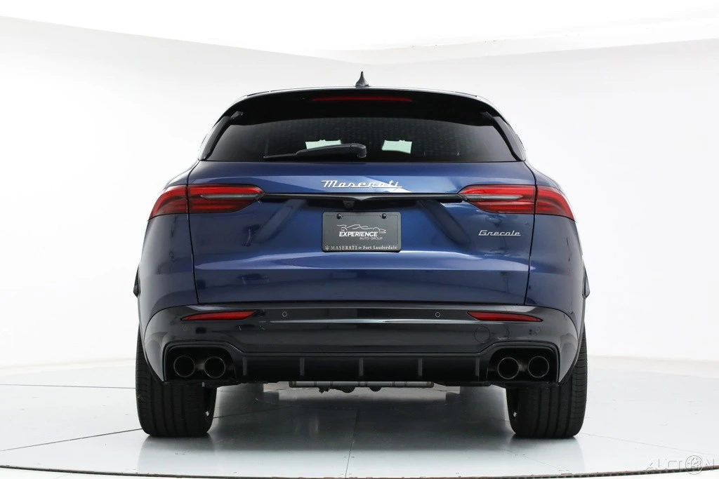 2025 Maserati Grecale - Image 5 of 18