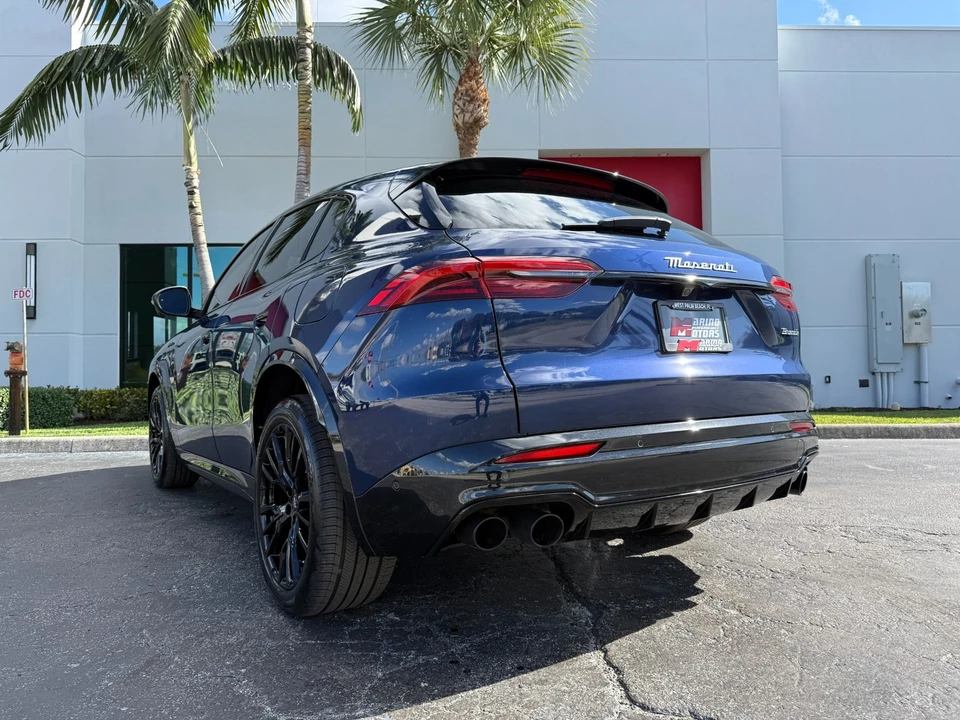2025 Maserati Grecale - Image 18 of 21
