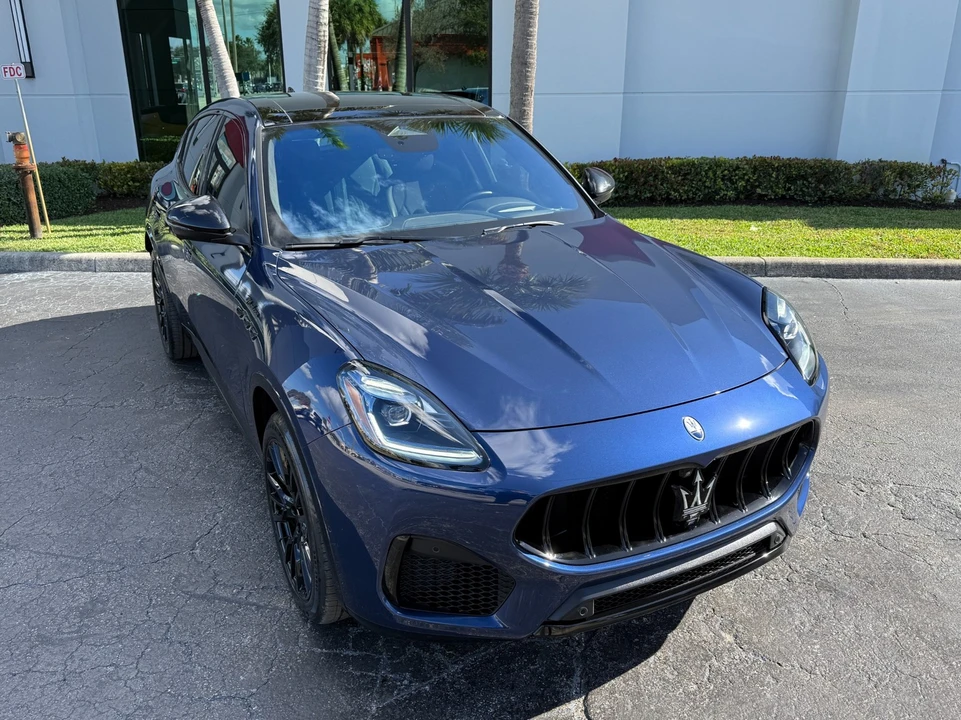 2025 Maserati Grecale - Image 6 of 21