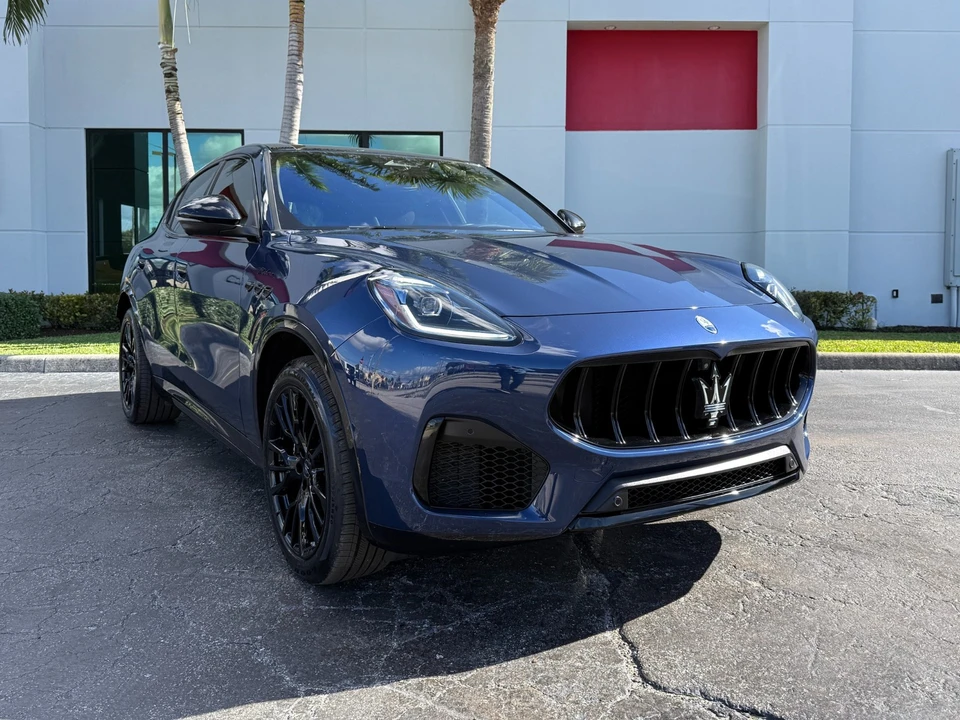 2025 Maserati Grecale - Image 7 of 21