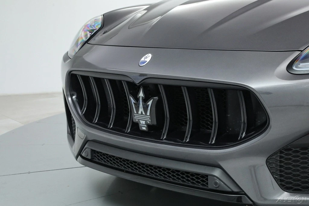 2025 Maserati Grecale - Image 11 of 21