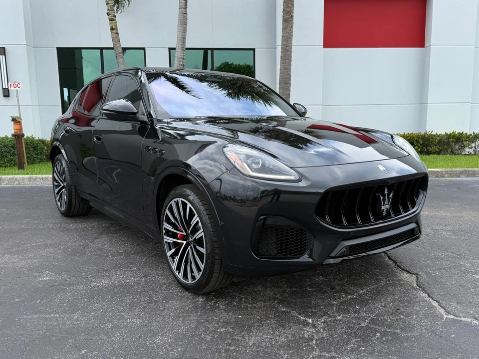 2025 Maserati Grecale - Image 7 of 31