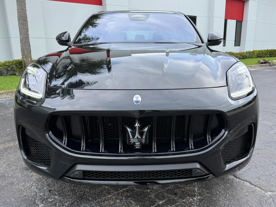 2025 Maserati Grecale - Image 11 of 31