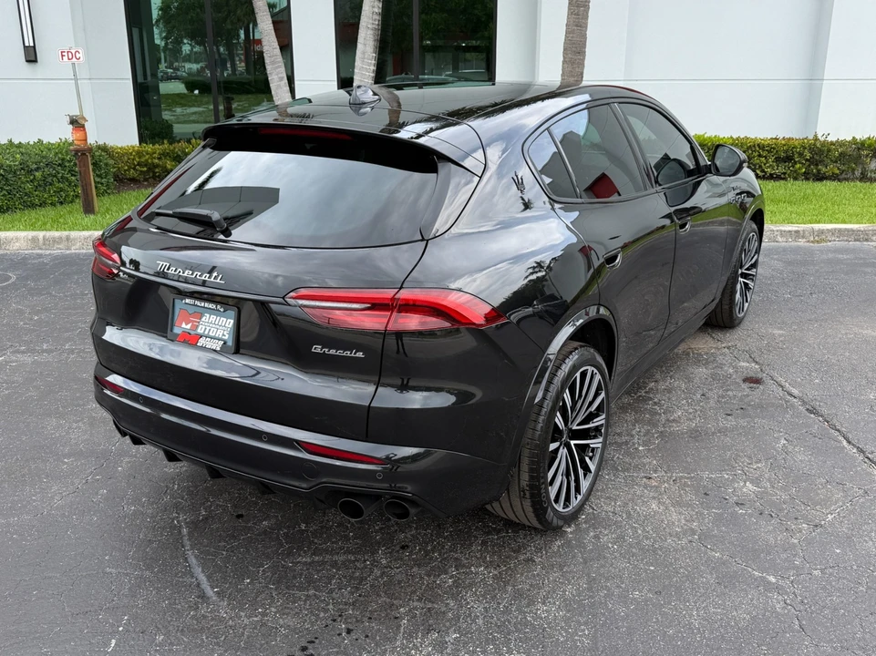 2025 Maserati Grecale - Image 19 of 31
