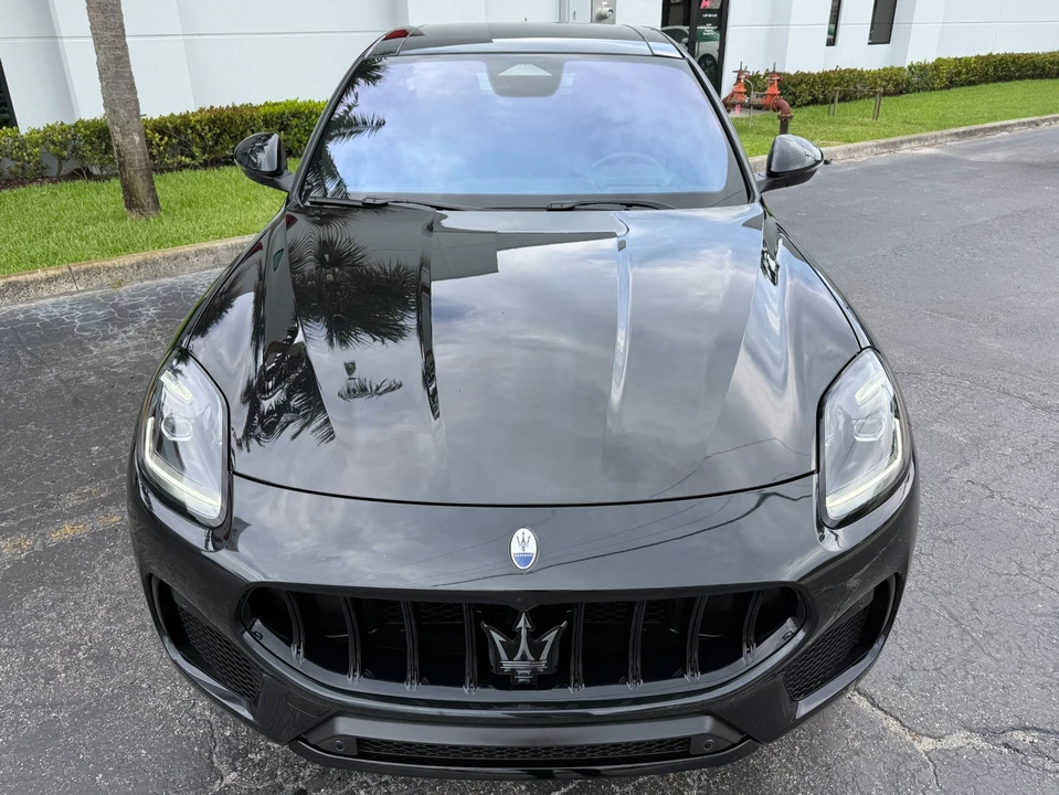 2025 Maserati Grecale - Image 10 of 31