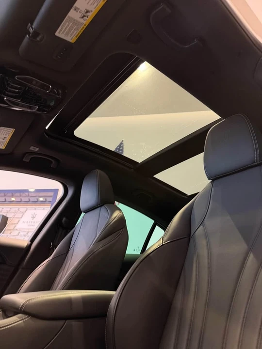 2025 Maserati Grecale - Image 8 of 8