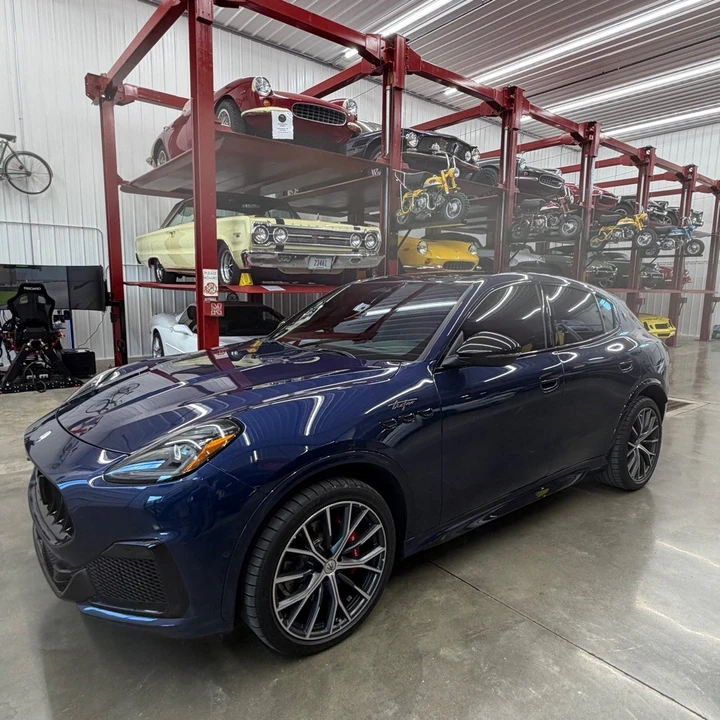 2025 Maserati Grecale - Image 2 of 26