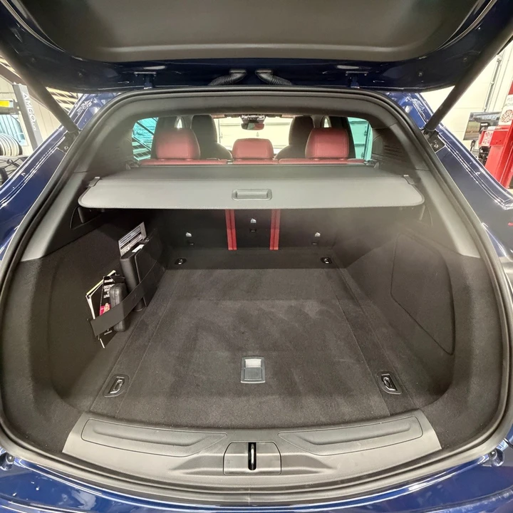 2025 Maserati Grecale - Image 23 of 26