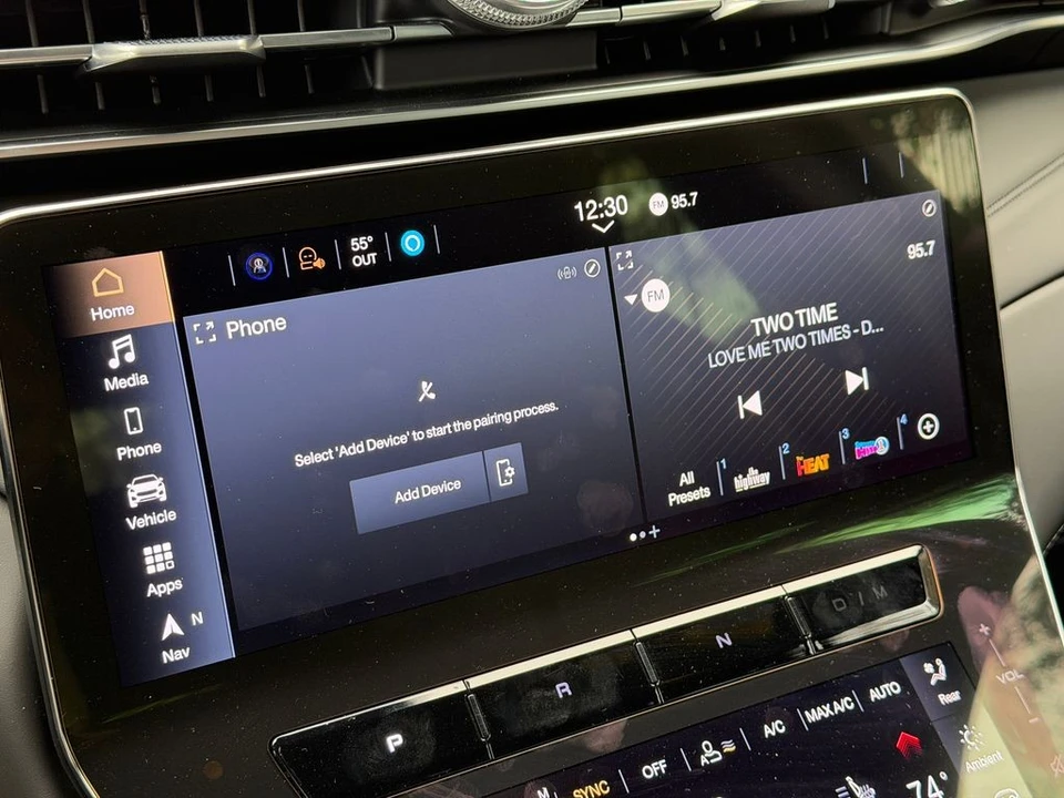 2025 Maserati Grecale - Image 19 of 21