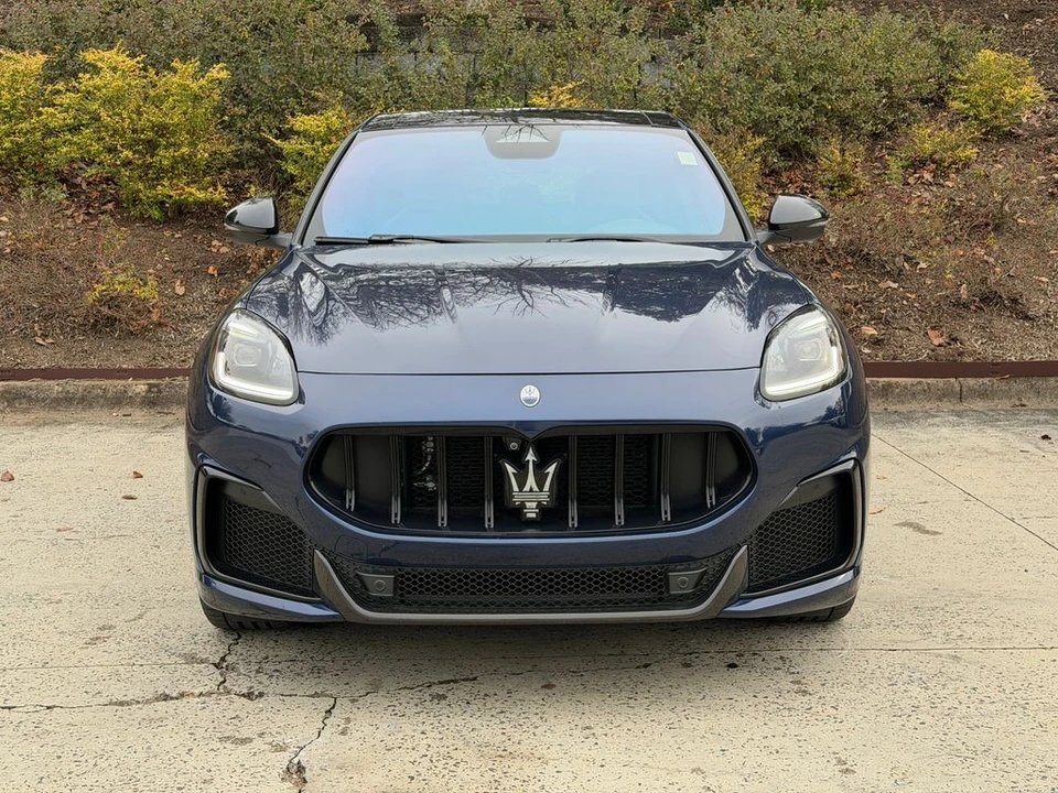 2025 Maserati Grecale - Image 9 of 21