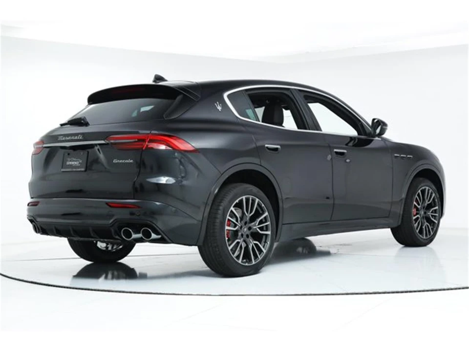 2025 Maserati Grecale - Image 5 of 19