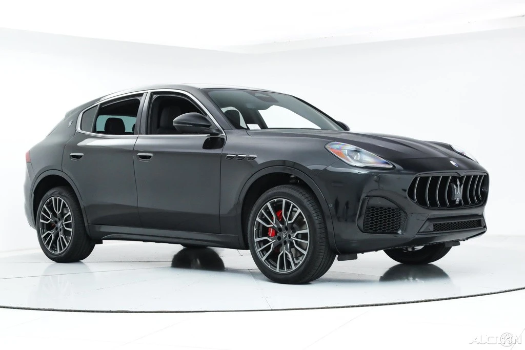 2025 Maserati Grecale - Image 7 of 19