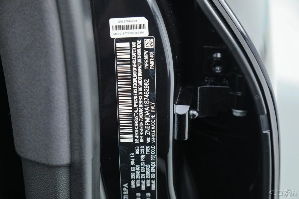2025 Maserati Grecale - Image 19 of 19