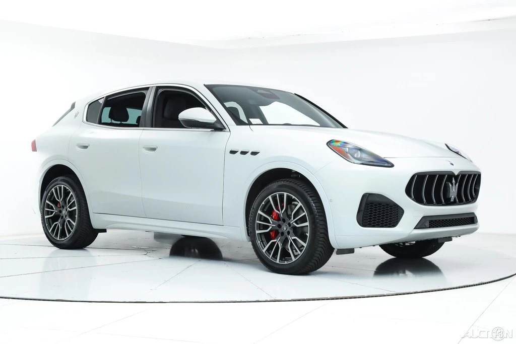 2025 Maserati Grecale - Image 7 of 19