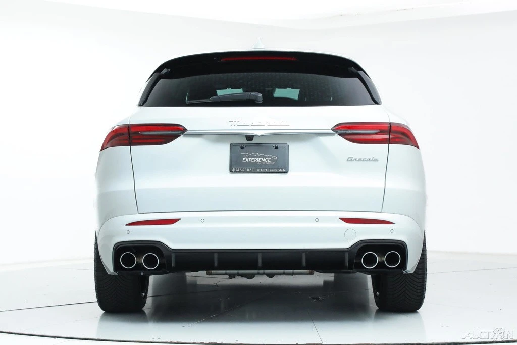 2025 Maserati Grecale - Image 4 of 19