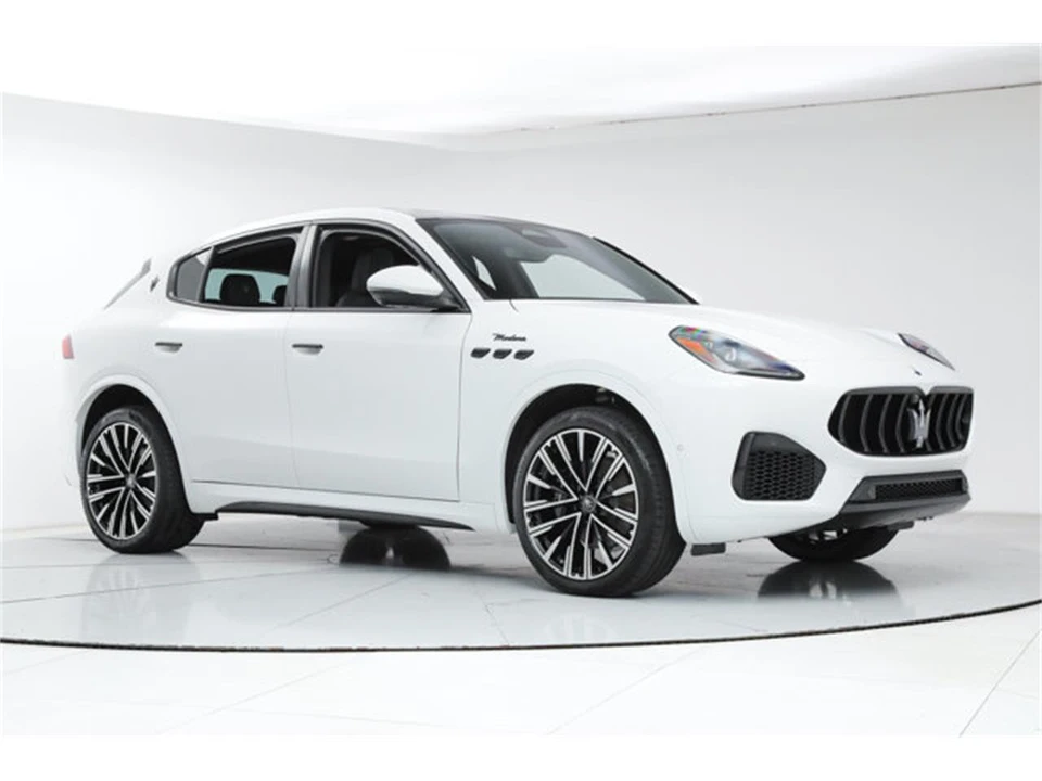 2025 Maserati Grecale - Image 7 of 20