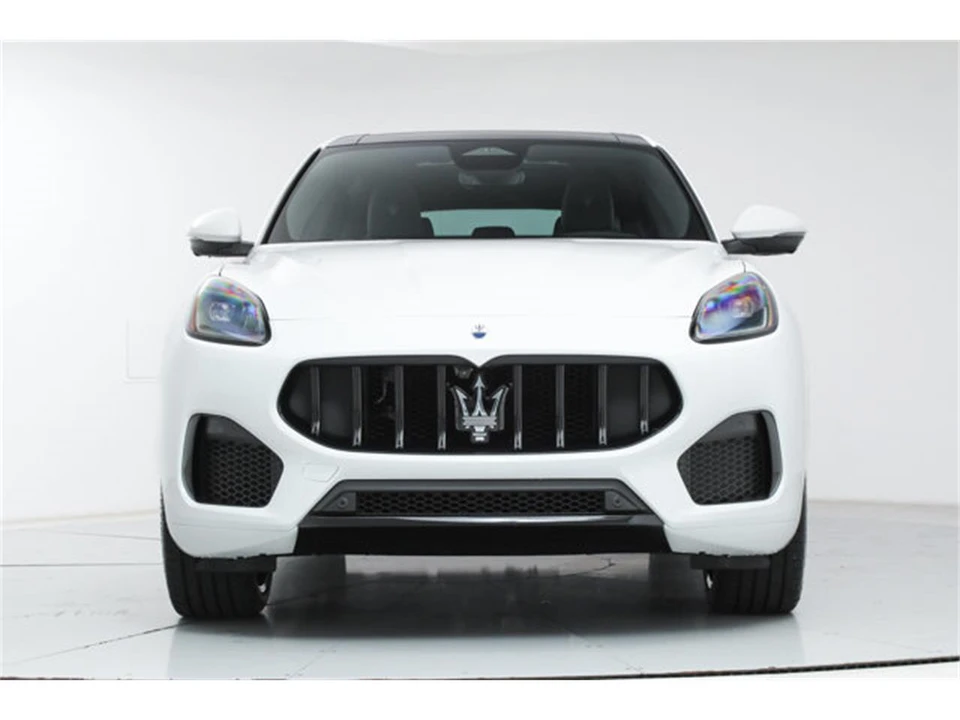 2025 Maserati Grecale - Image 8 of 20