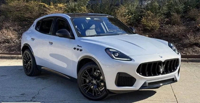 2025 Maserati Grecale - Image 2 of 21
