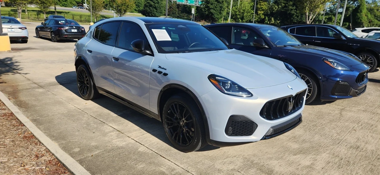 2025 Maserati Grecale - Image 18 of 21