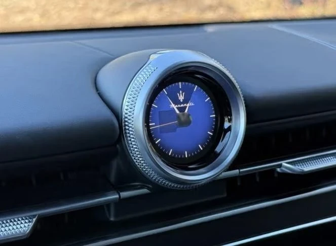 2025 Maserati Grecale - Image 15 of 21