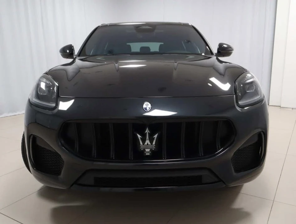 2025 Maserati Grecale - Image 8 of 20
