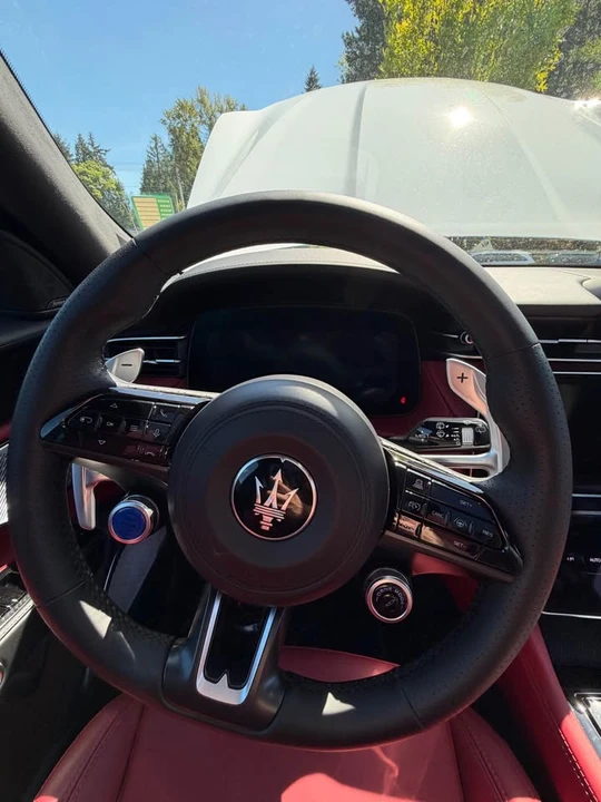 2025 Maserati Grecale - Image 7 of 8