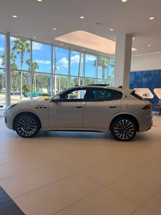 2025 Maserati Grecale - Image 3 of 14