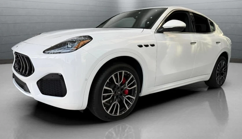 2025 Maserati Grecale - Image 3 of 11