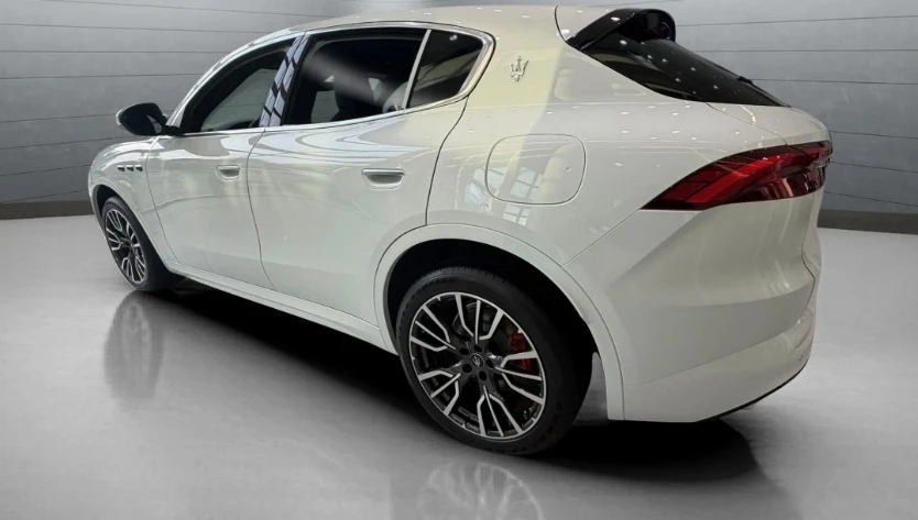 2025 Maserati Grecale - Image 4 of 11