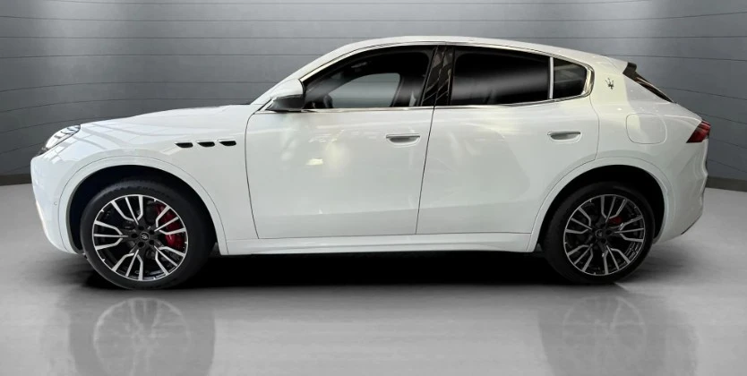 2025 Maserati Grecale - Image 5 of 11