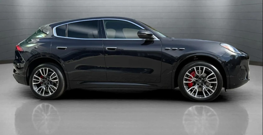 2025 Maserati Grecale - Image 5 of 11