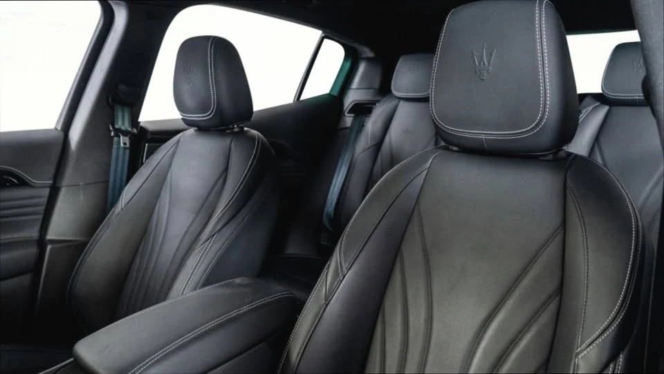 2025 Maserati Grecale - Image 3 of 15