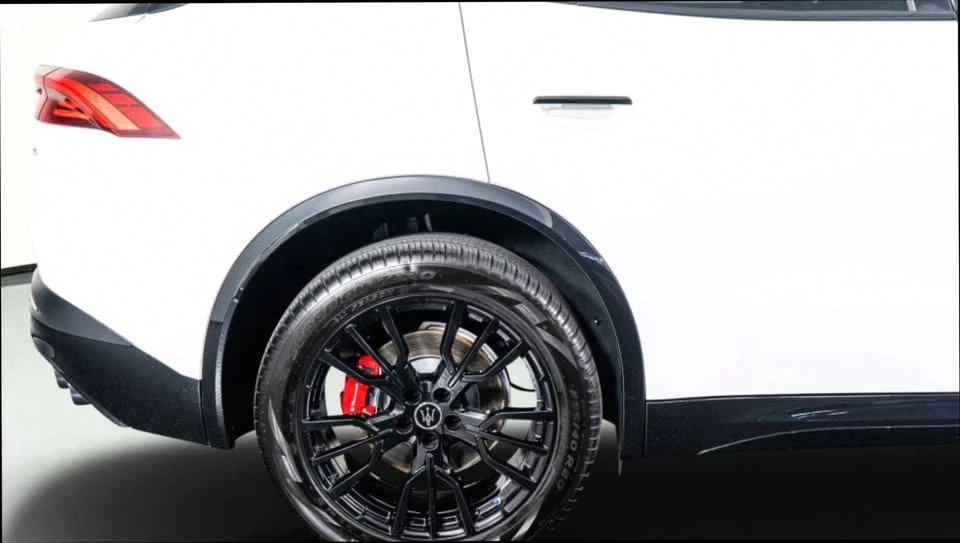 2025 Maserati Grecale - Image 6 of 15