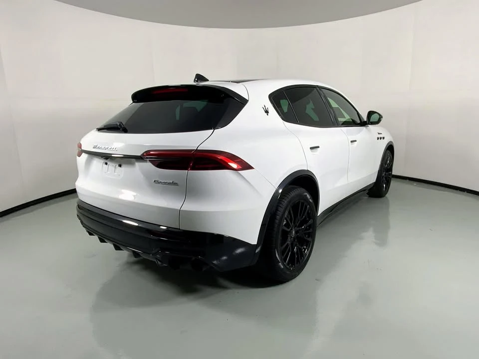 2025 Maserati Grecale - Image 5 of 20