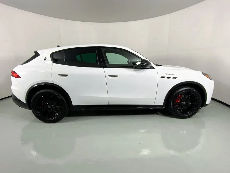 2025 Maserati Grecale - Image 6 of 20