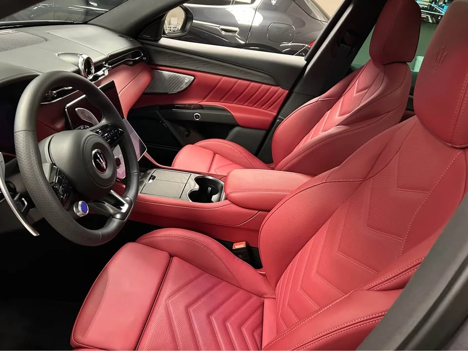 2025 Maserati Grecale - Image 10 of 20