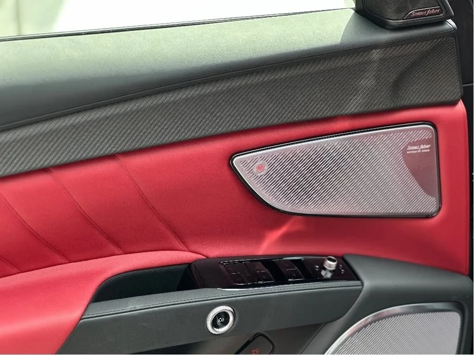 2025 Maserati Grecale - Image 7 of 12