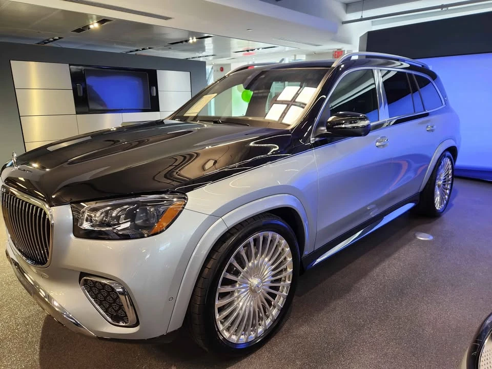 2025 Maybach - Image 2 of 12