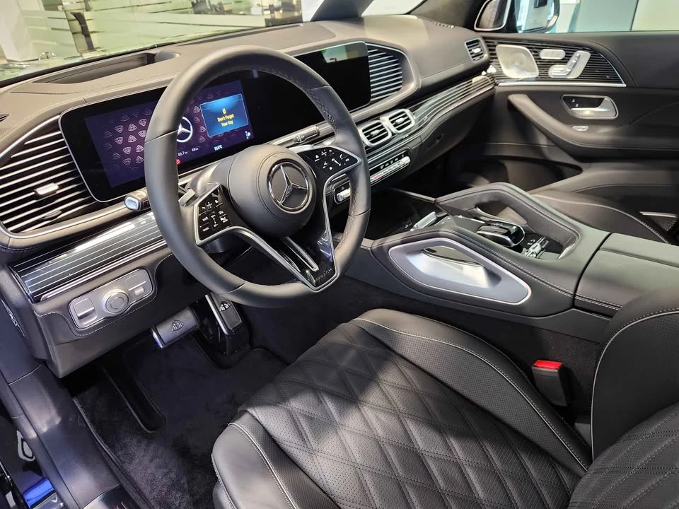 2025 Maybach - Image 7 of 12